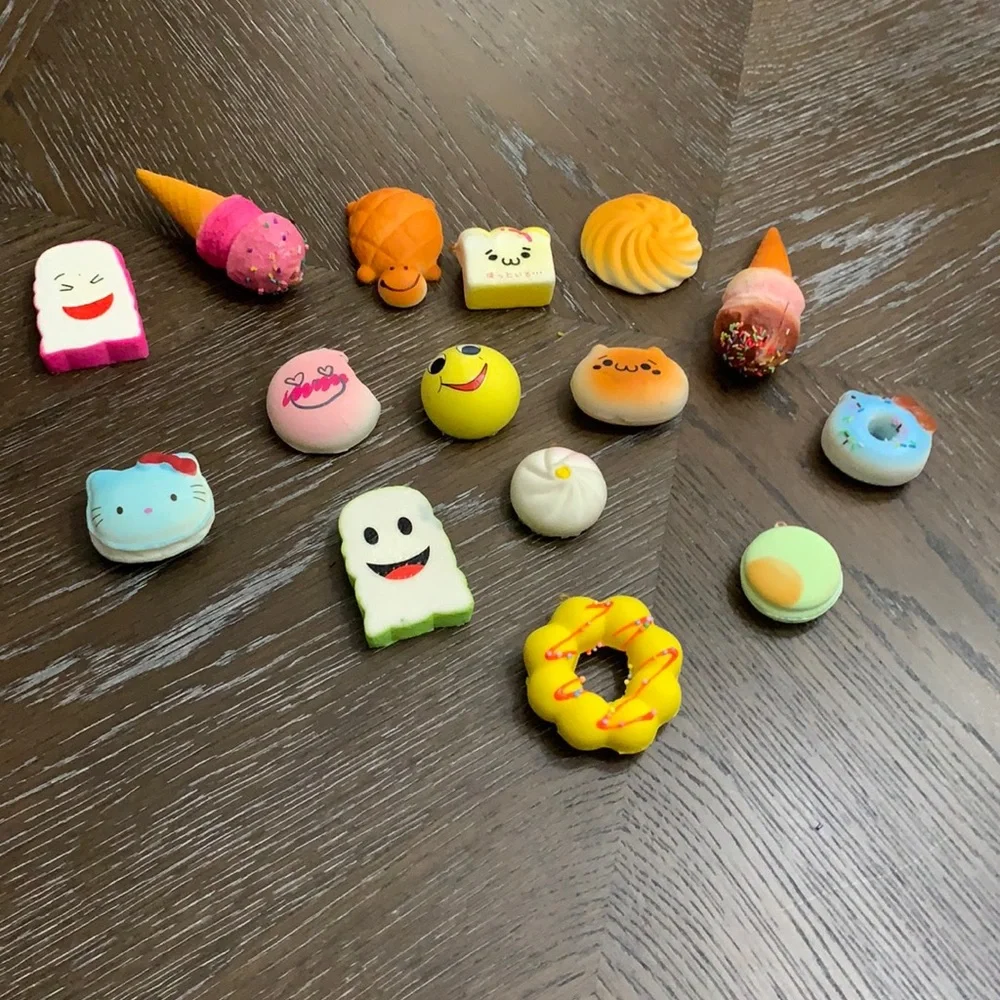 Bundle of 15 squishes - Picture 1 of 17
